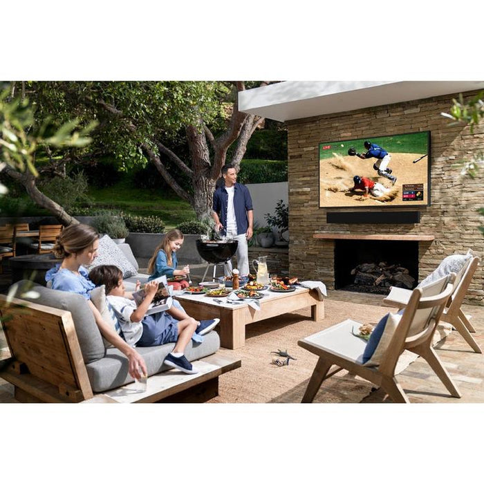 Samsung QN55LST7TAFXZA | Téléviseur intelligent extérieur 55” The Terrace QLED - Résistant aux intempéries-SONXPLUS Lac St-Jean